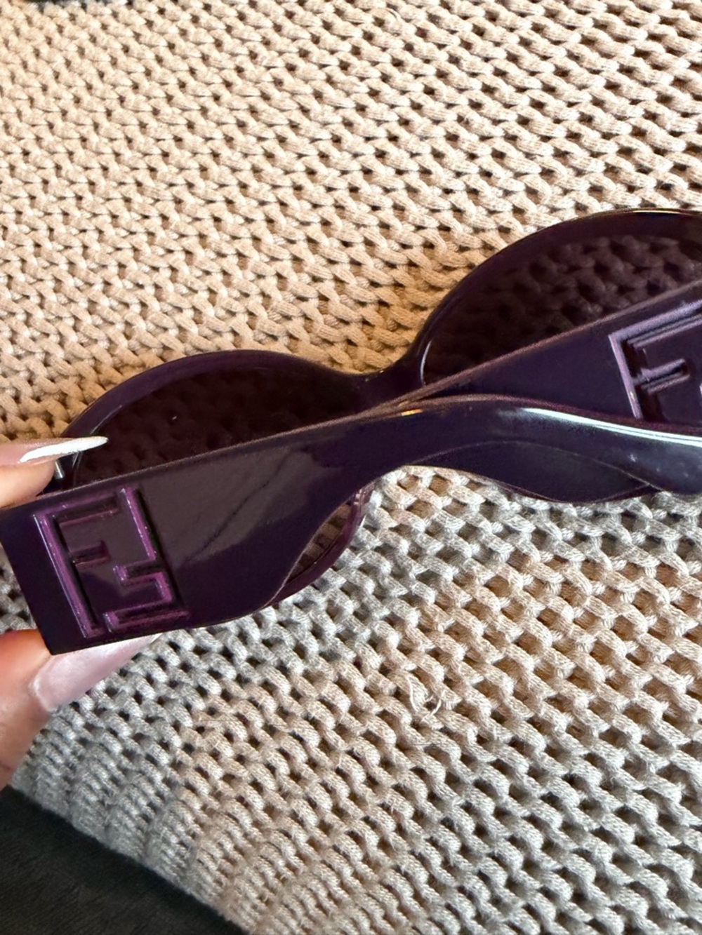 FENDI Women's Purple Oversized Sunglasses - Fashion Polarized Shades - Picture 2 of 2